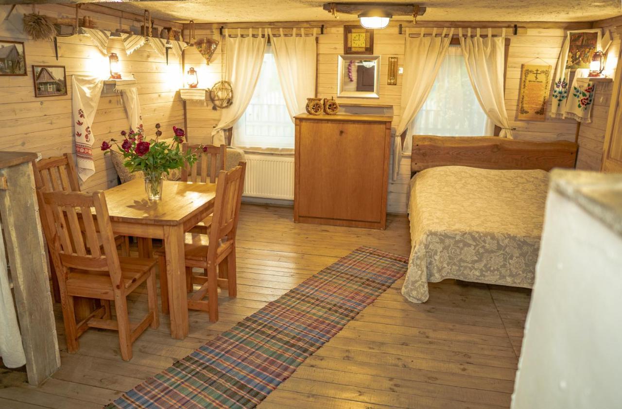 Usadba Belovezhskoye Pomestye Hotell Kamjanjuki Exteriör bild